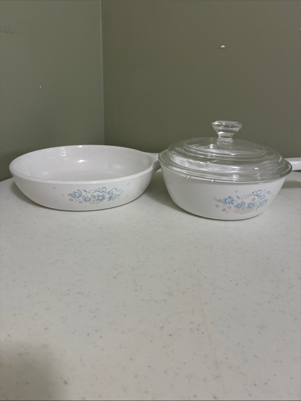 Vintage Corning ware Country Cornflower/Blue Ribbon Basket Cookware
